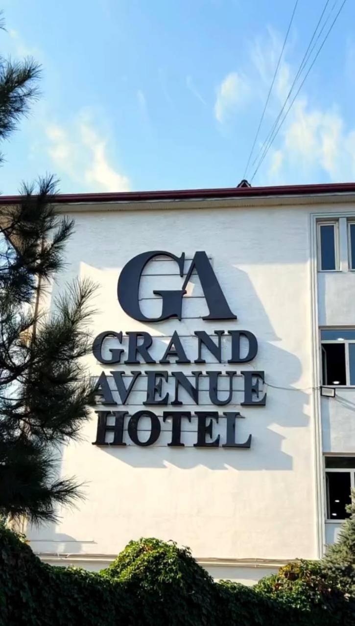 Grand Avenue Hotel Tasjkent Exteriör bild